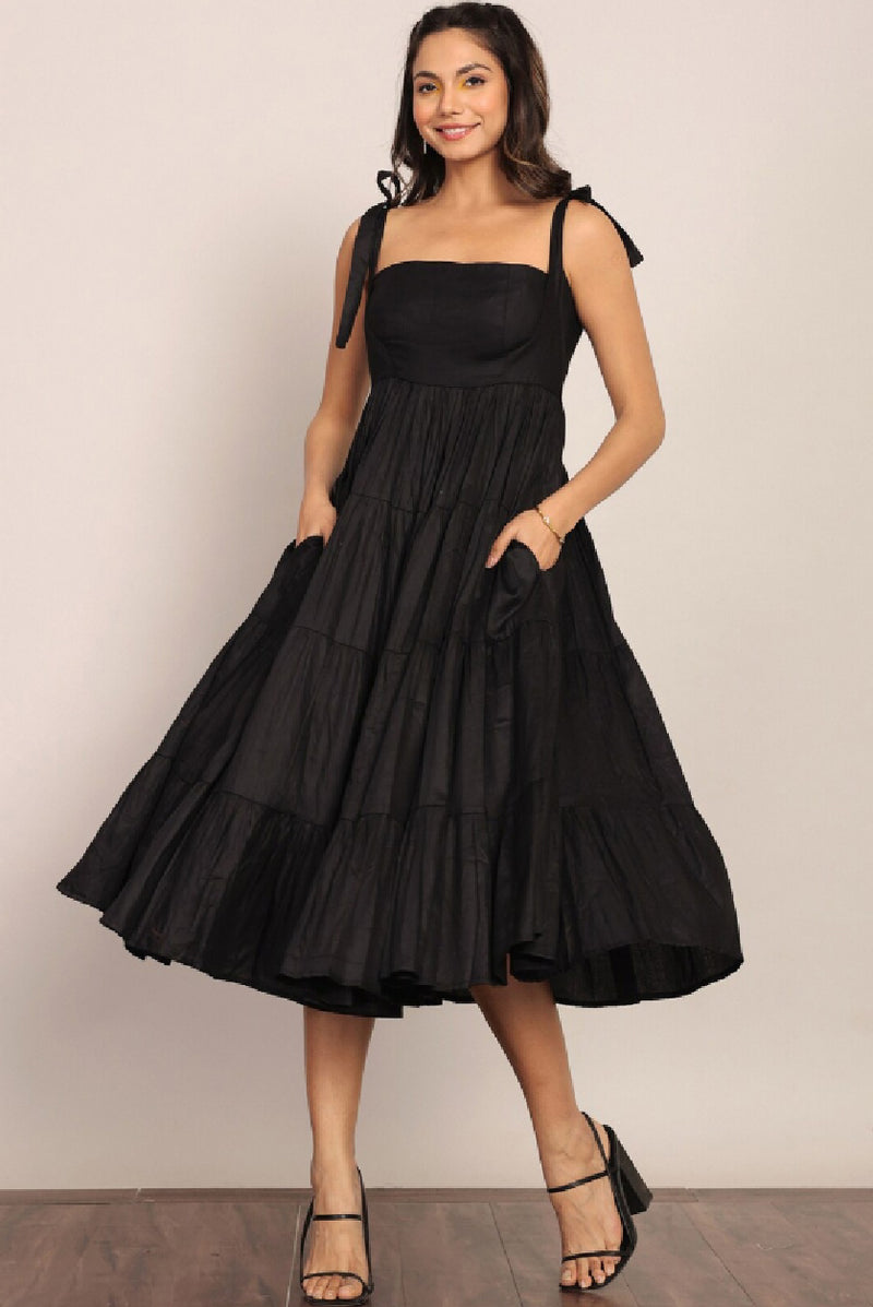 Affordable Ruffled Midi Dress in Black