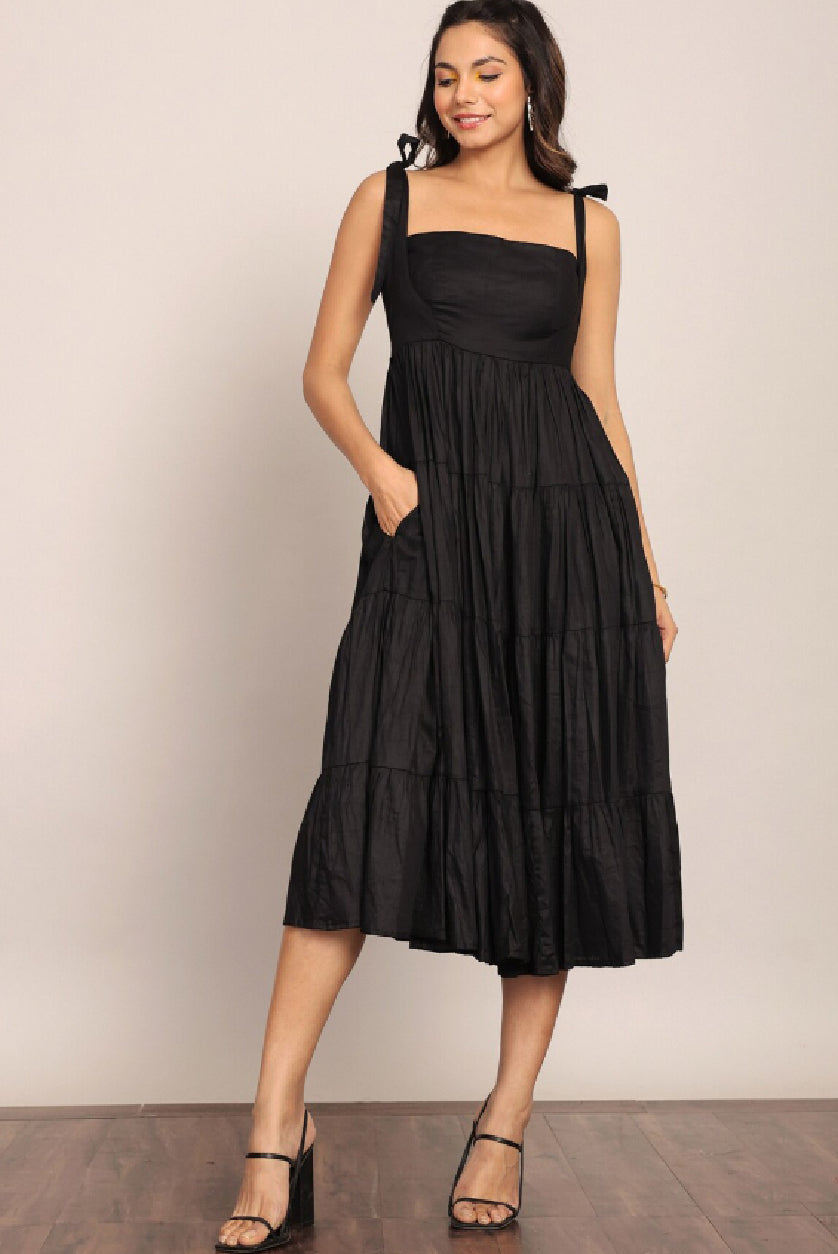 Affordable Ruffled Midi Dress in Black