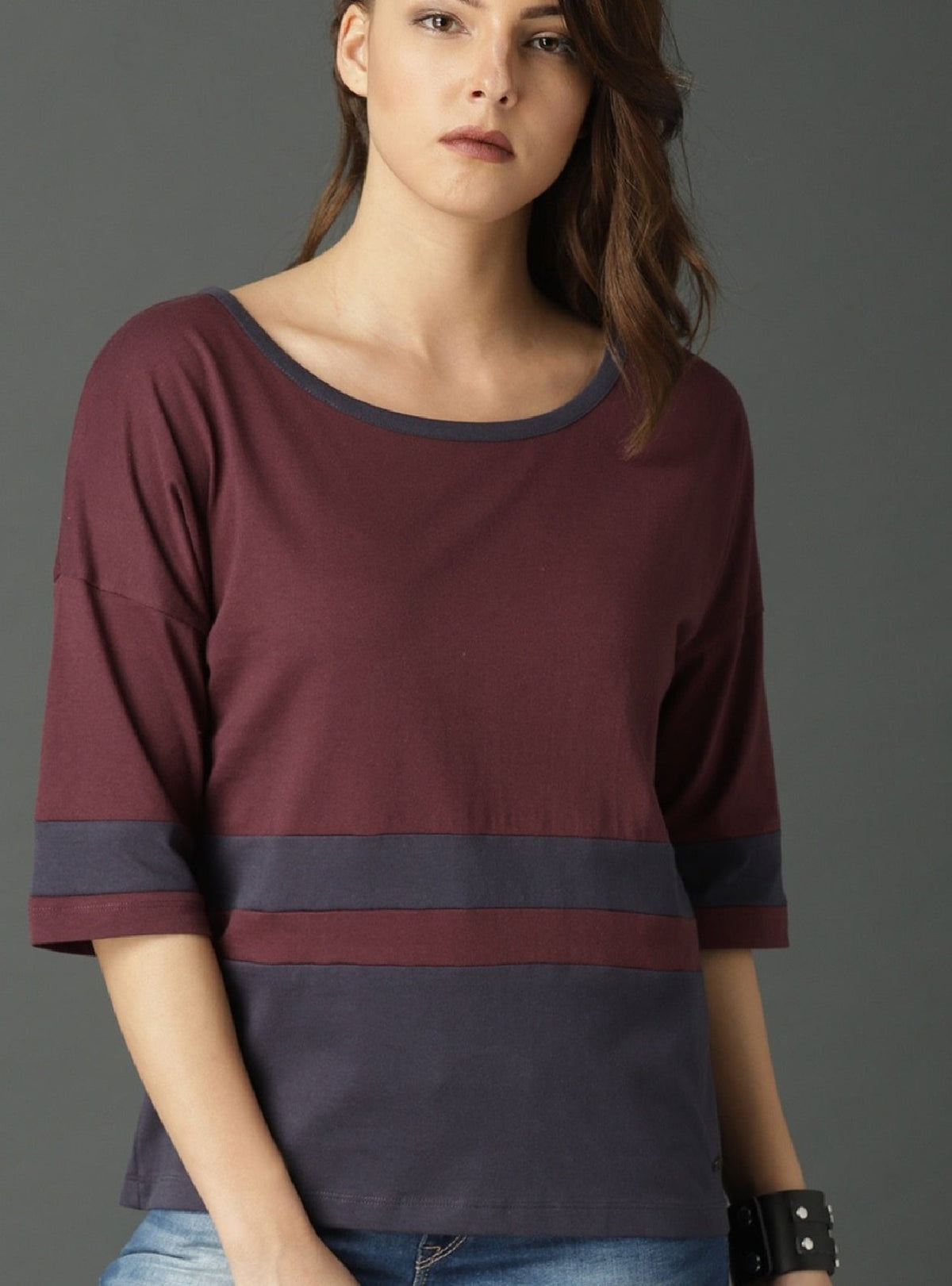 aromie Navy Blue Maroon Cotton T-shirt with round neck and half sleeves on female model