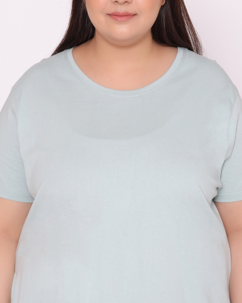 Plus-Size Round Neck Top for Elegant Style