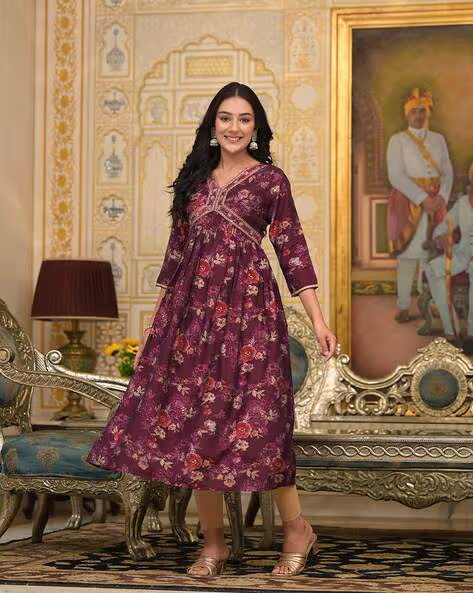Women Floral Anarkali Kurta with V-Neck aromie