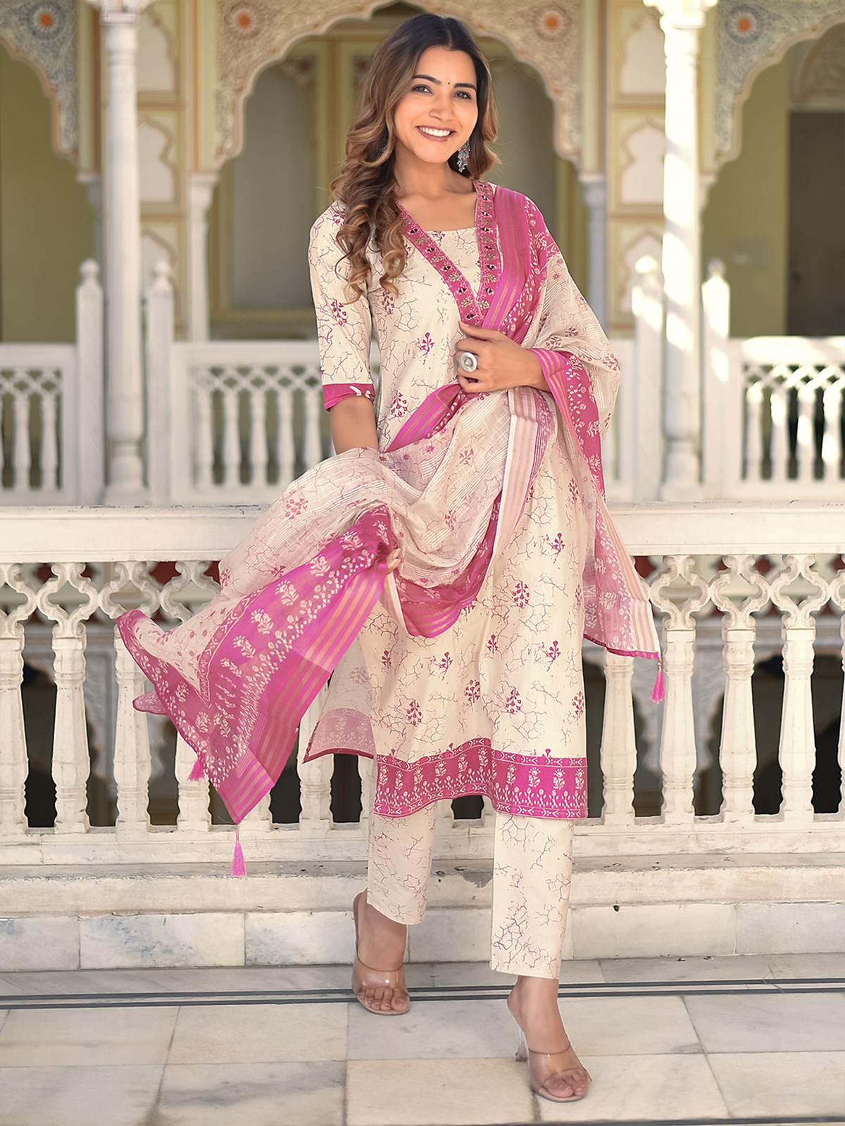 Women Floral Printed Cotton Kurta with Trousers & Dupatta