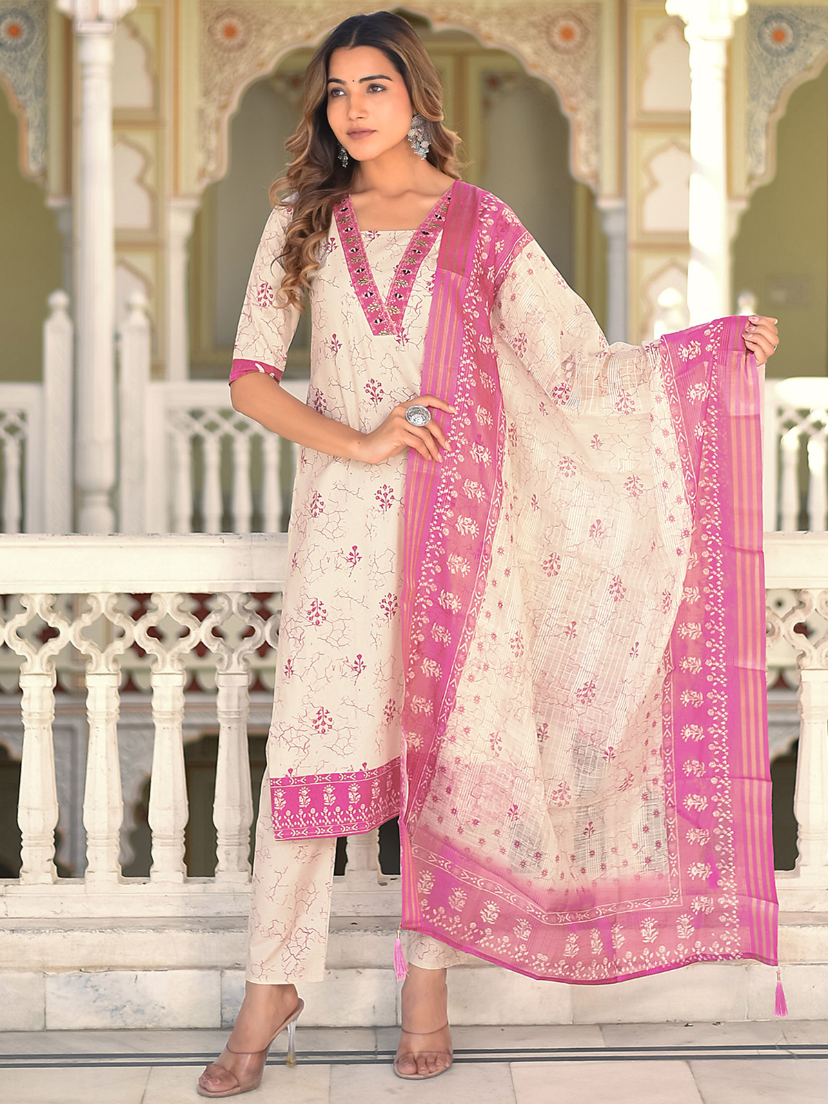 Women Floral Printed Cotton Kurta with Trousers & Dupatta
