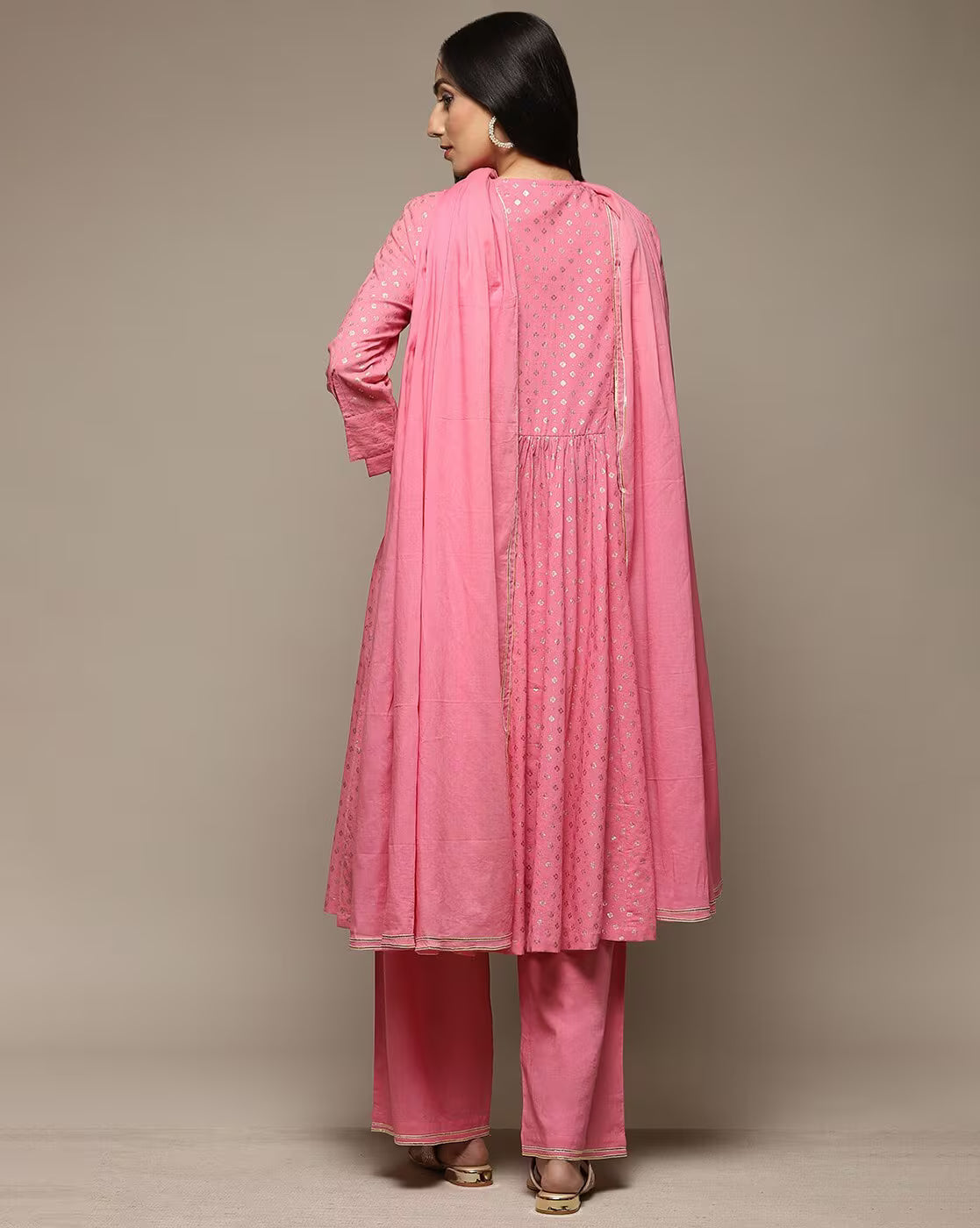 Aromie pink three piece kurtha back view, Embroidered Anarkali Kurta Set with dupatta, pleated flared back and straight pants