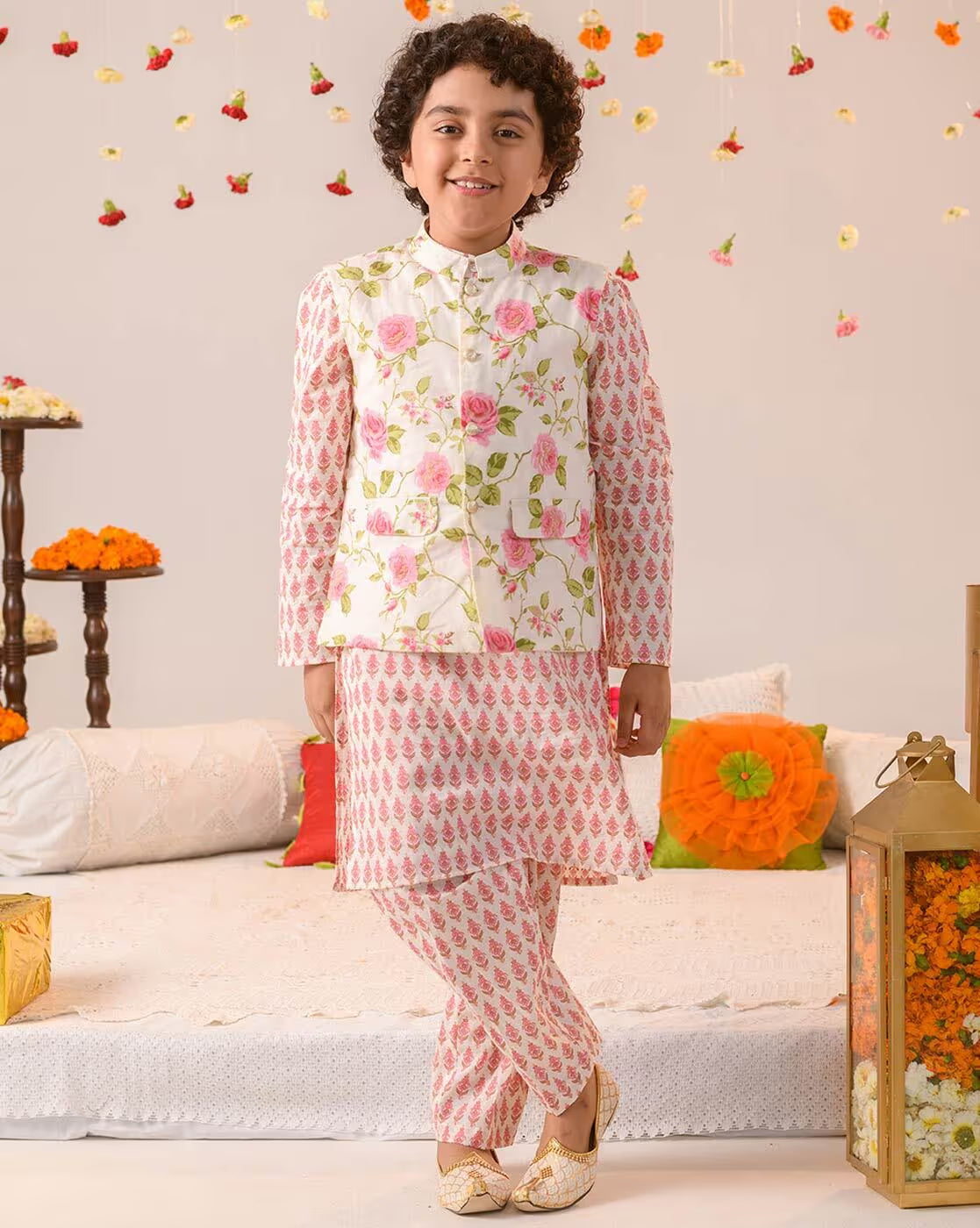 Floral Print Kurta with Pyjamas & Jacket
