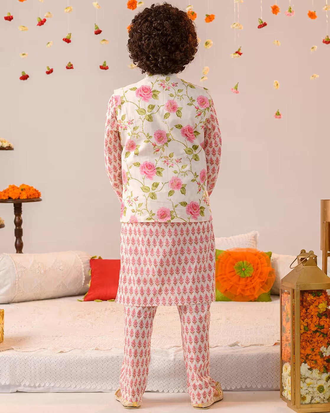 Floral Print Kurta with Pyjamas & Jacket