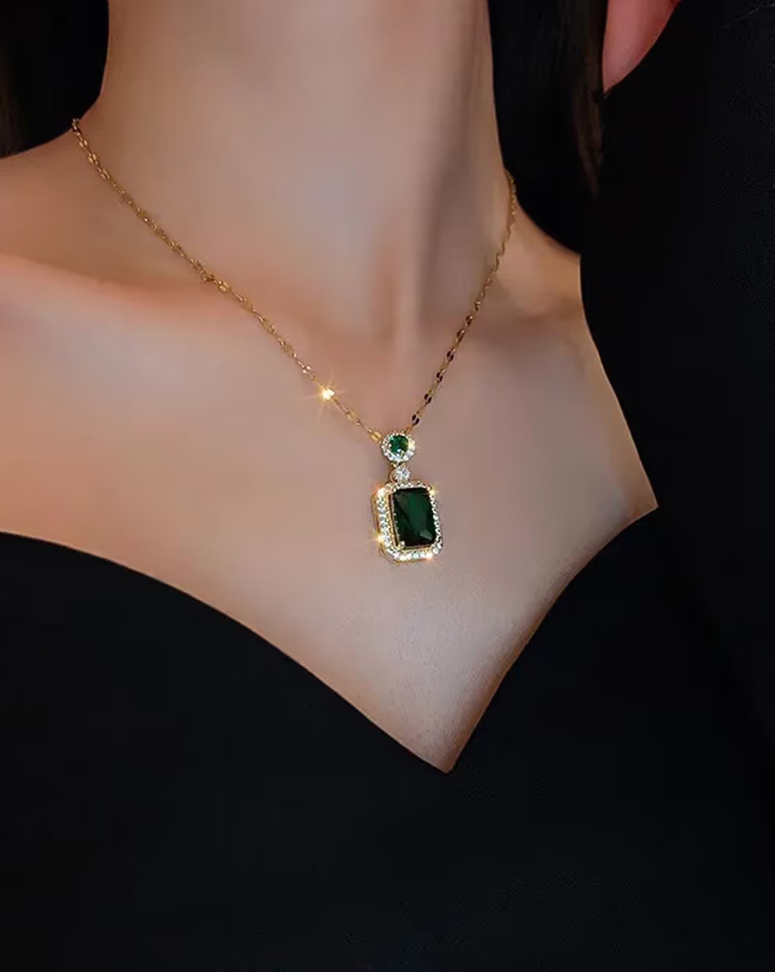 Gold-Plated Roman Numerals Pendant with Rope Chain | OS