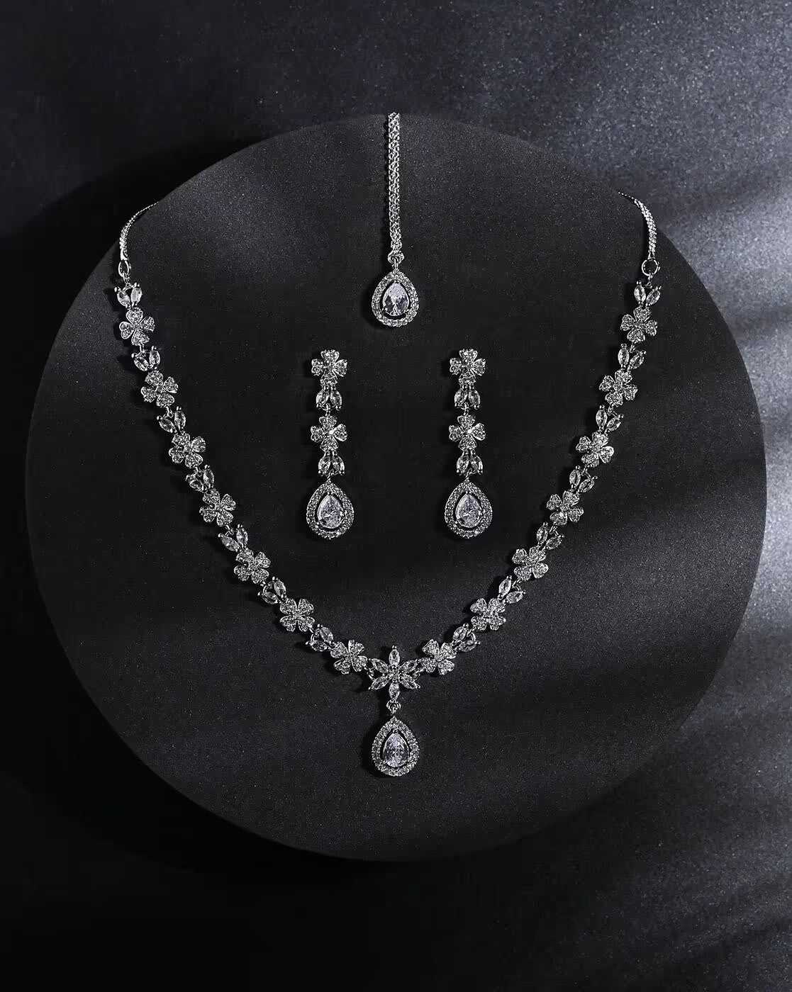 Women Silver-Plated Necklace & Earrings Set | OS