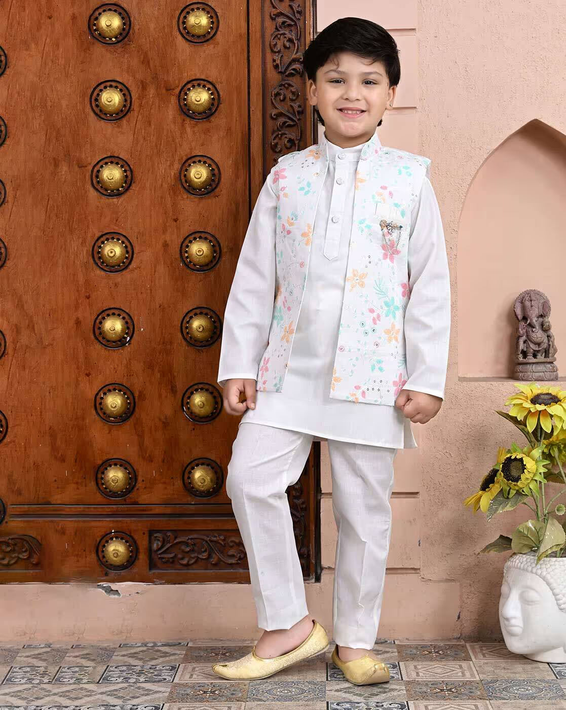 Boys Printed Regular Fit Kurta Pyjamas Set
