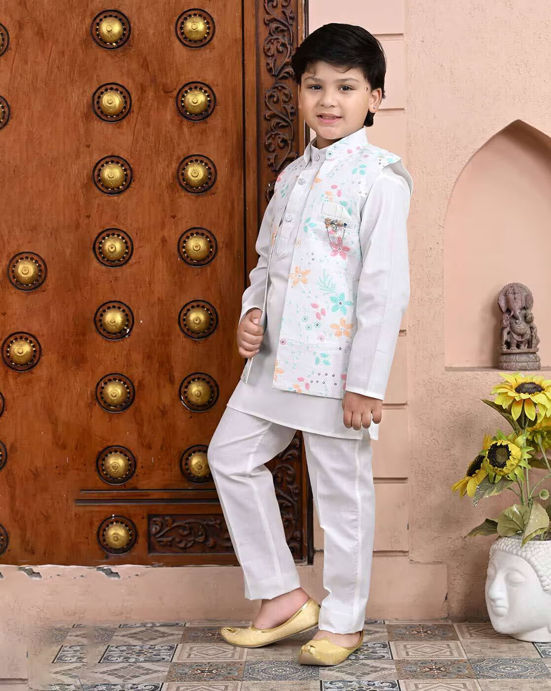 Boys Printed Regular Fit Kurta Pyjamas Set