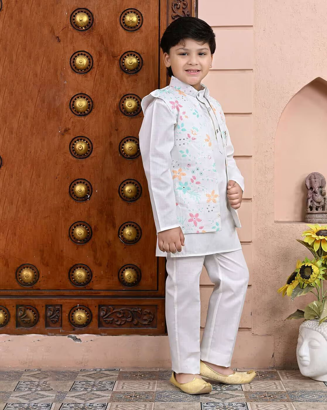 Boys Printed Regular Fit Kurta Pyjamas Set