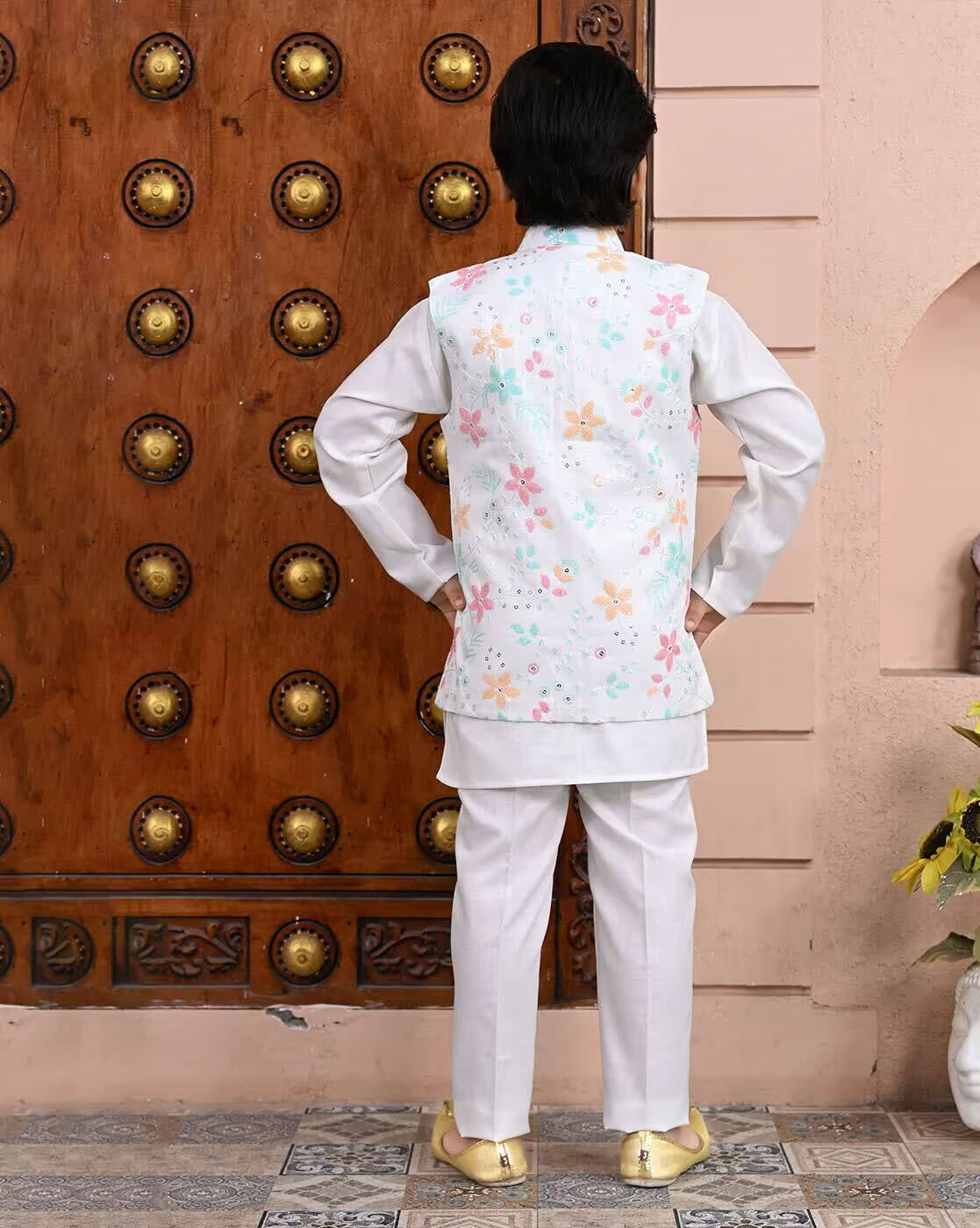 Boys Printed Regular Fit Kurta Pyjamas Set