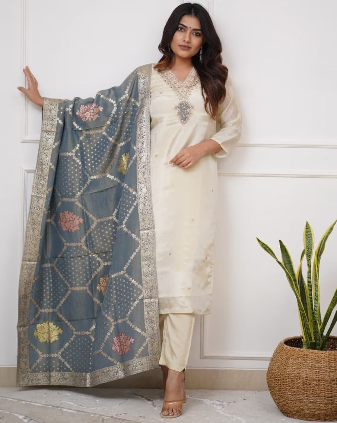 Women Embroidered Straight Kurta Set