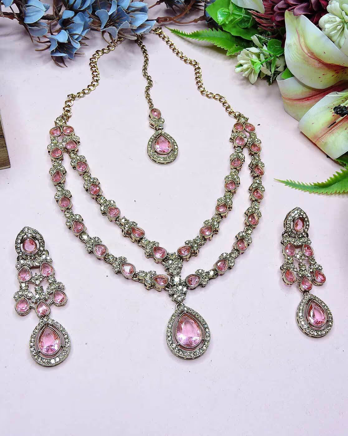 Women Stone-Studded Necklace & Earrings with Mangtika Set