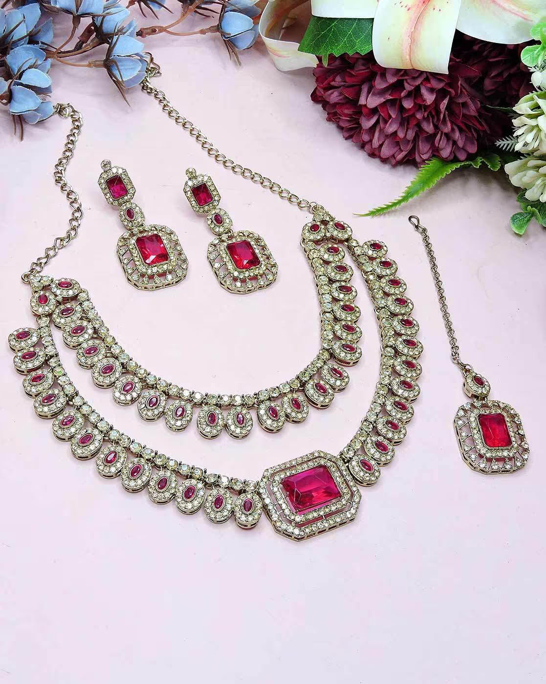 Women Stone-Studded Necklace & Earrings with Mangtika Set