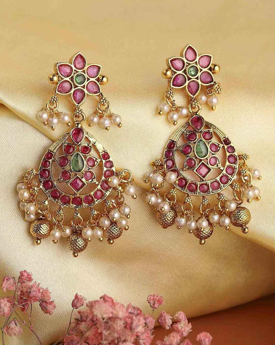 Women Kundan-Studded Chandbali Earrings | FS