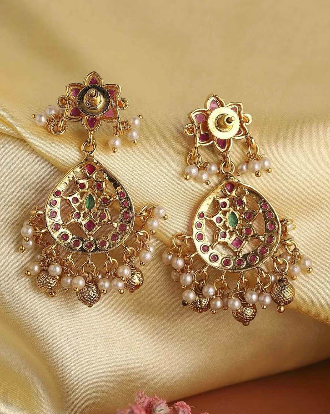 Women Kundan-Studded Chandbali Earrings | FS