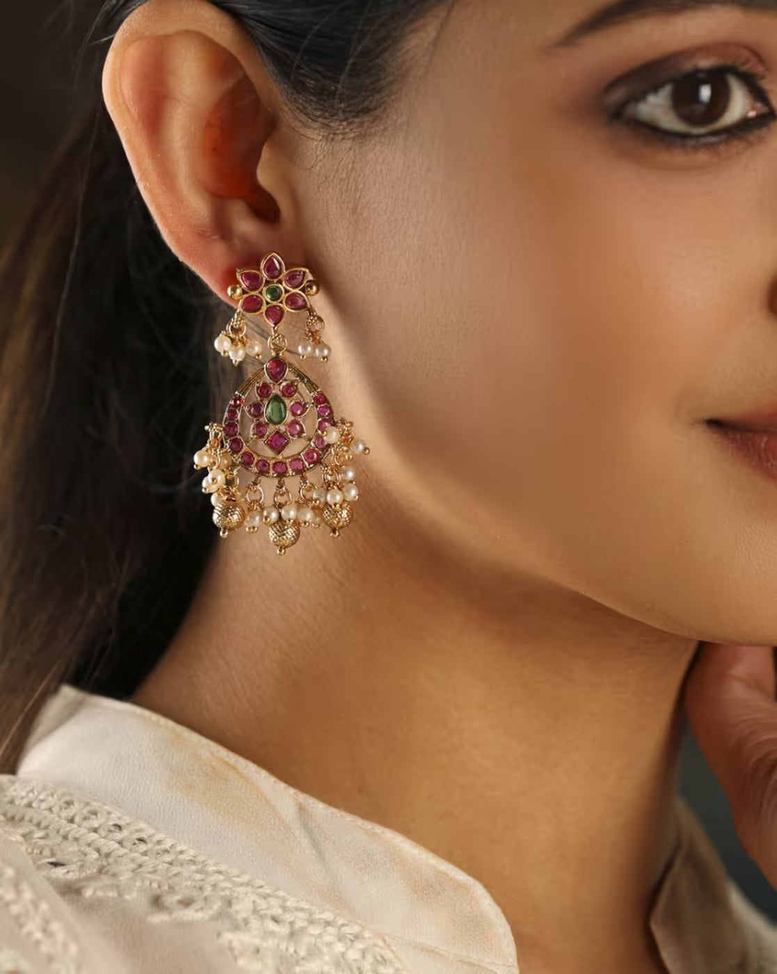 Women Kundan-Studded Chandbali Earrings | FS