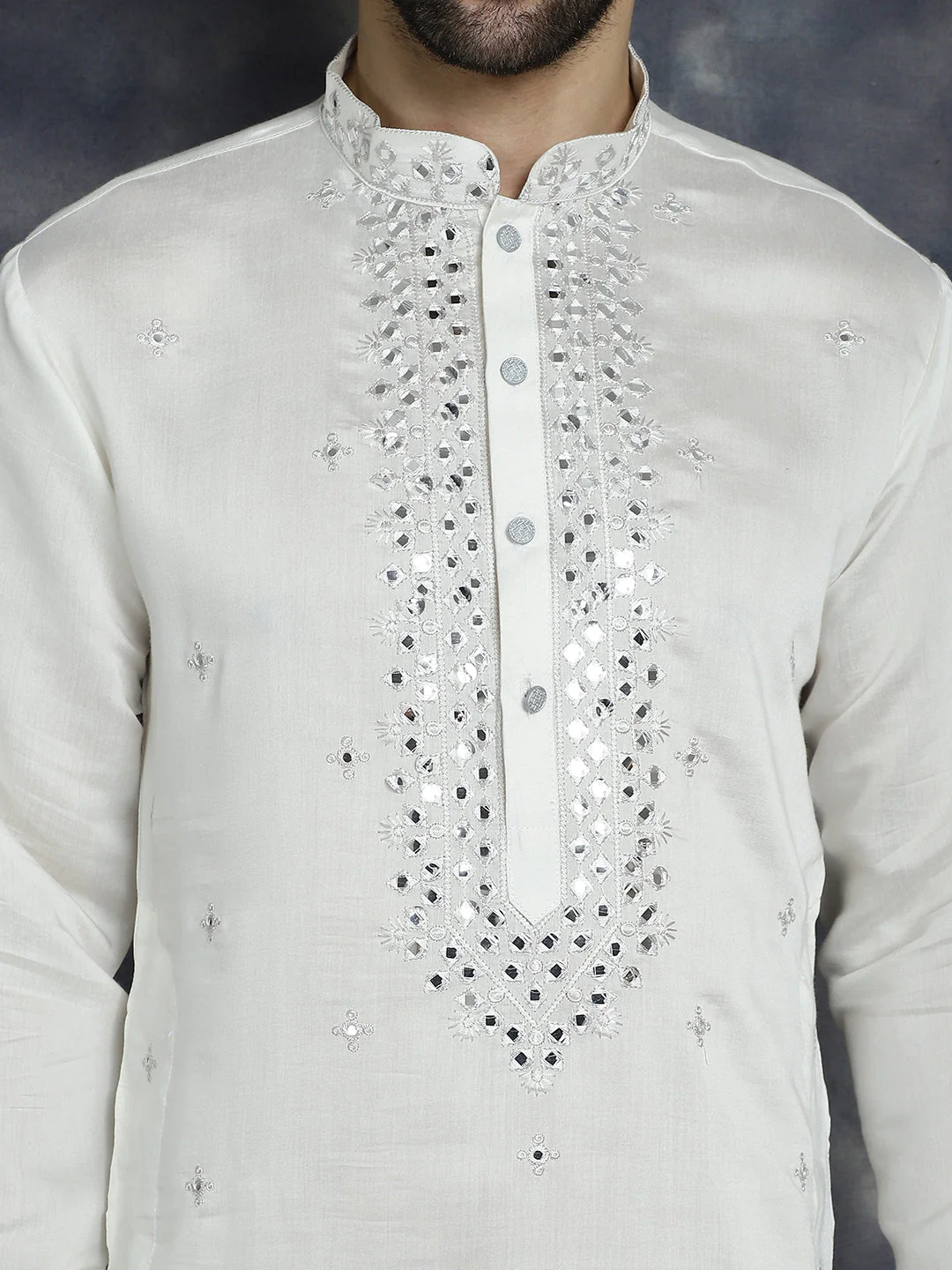 Men’s White Embroidered Kurta in Canada