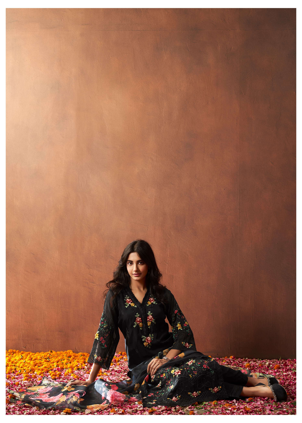 Embroidered Organza Kurta Set with Dupatta aromie
