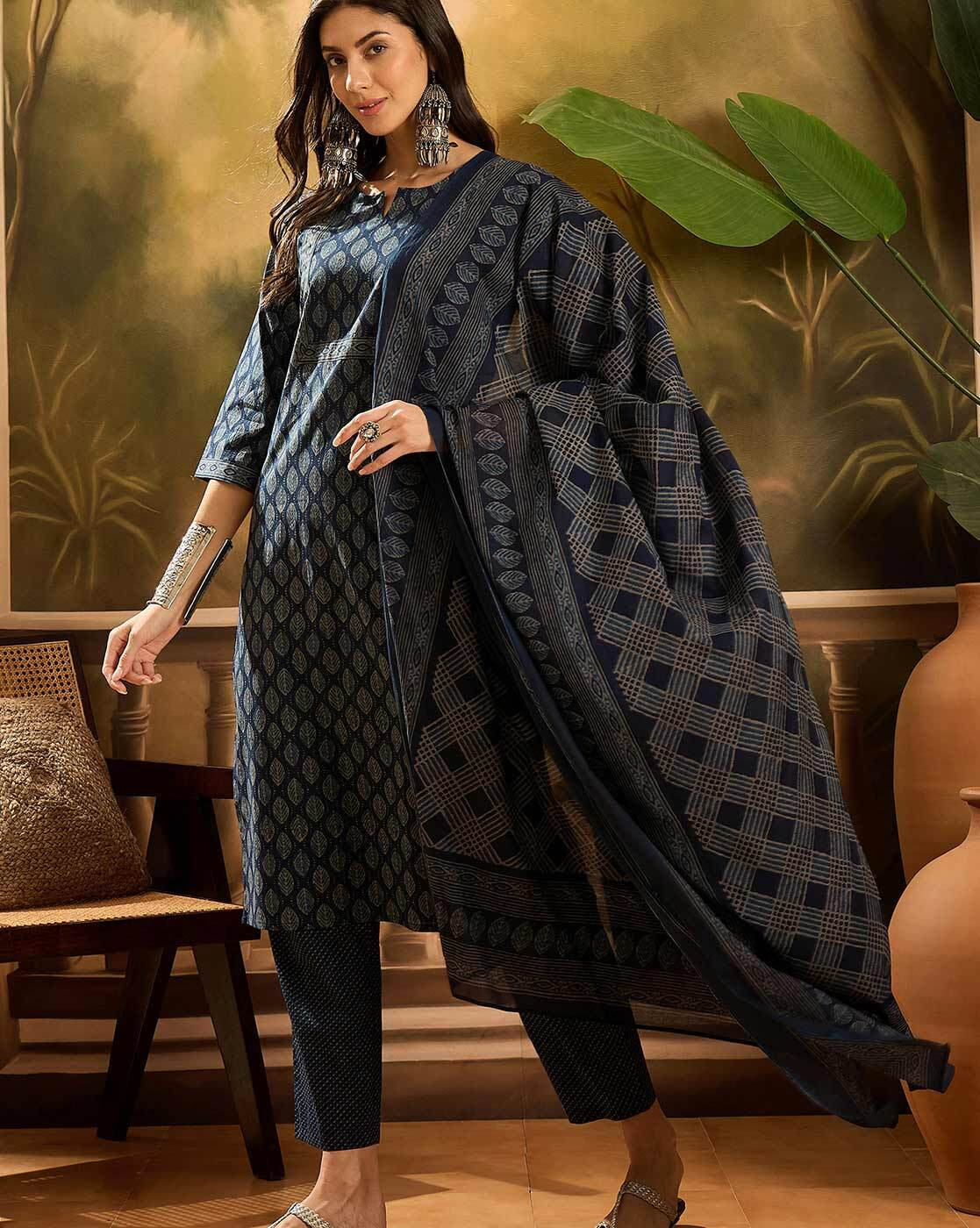 aromie three piece set featuring Embroidered Georgette Anarkali Kurta navy printed kurta with matching dupatta and pants