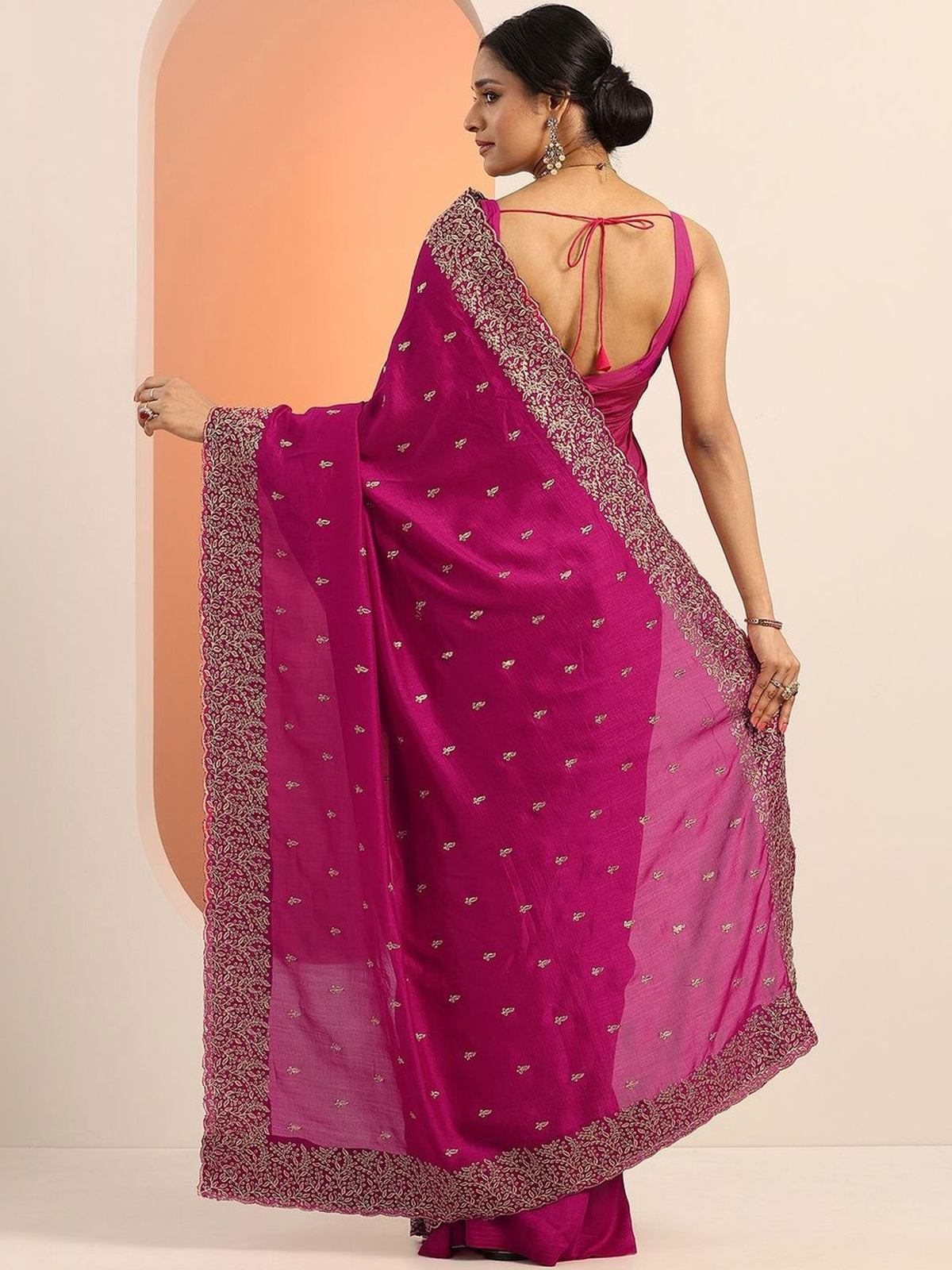 Magenta Embroidered Silk Blend Saree with Blouse Piece aromie
