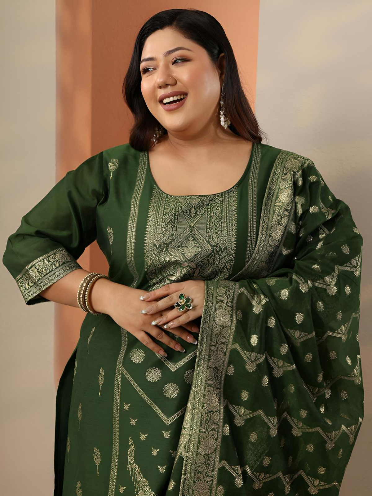 Plus Size Green Embroidered Kurta Set with Trousers & Dupatta aromie