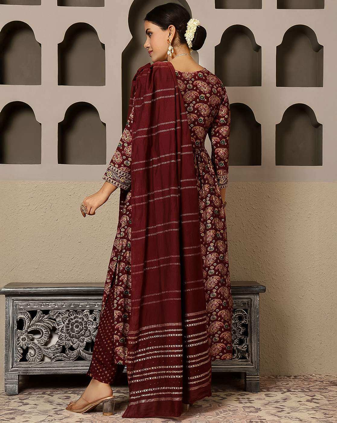 Aromie three piece cotton embroidered kurta set Canada with maroon floral print and matching dupatta