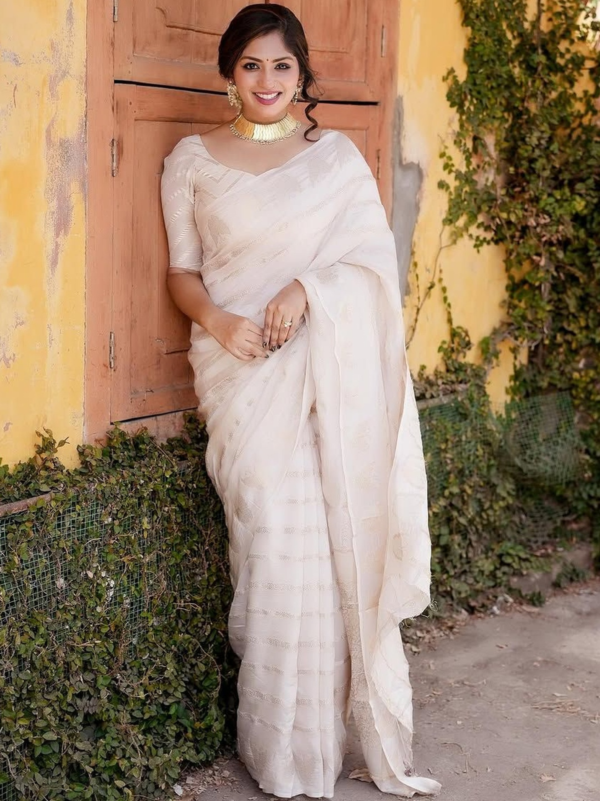 Off White Banarasi Zari Silk Saree with Woven Design Border