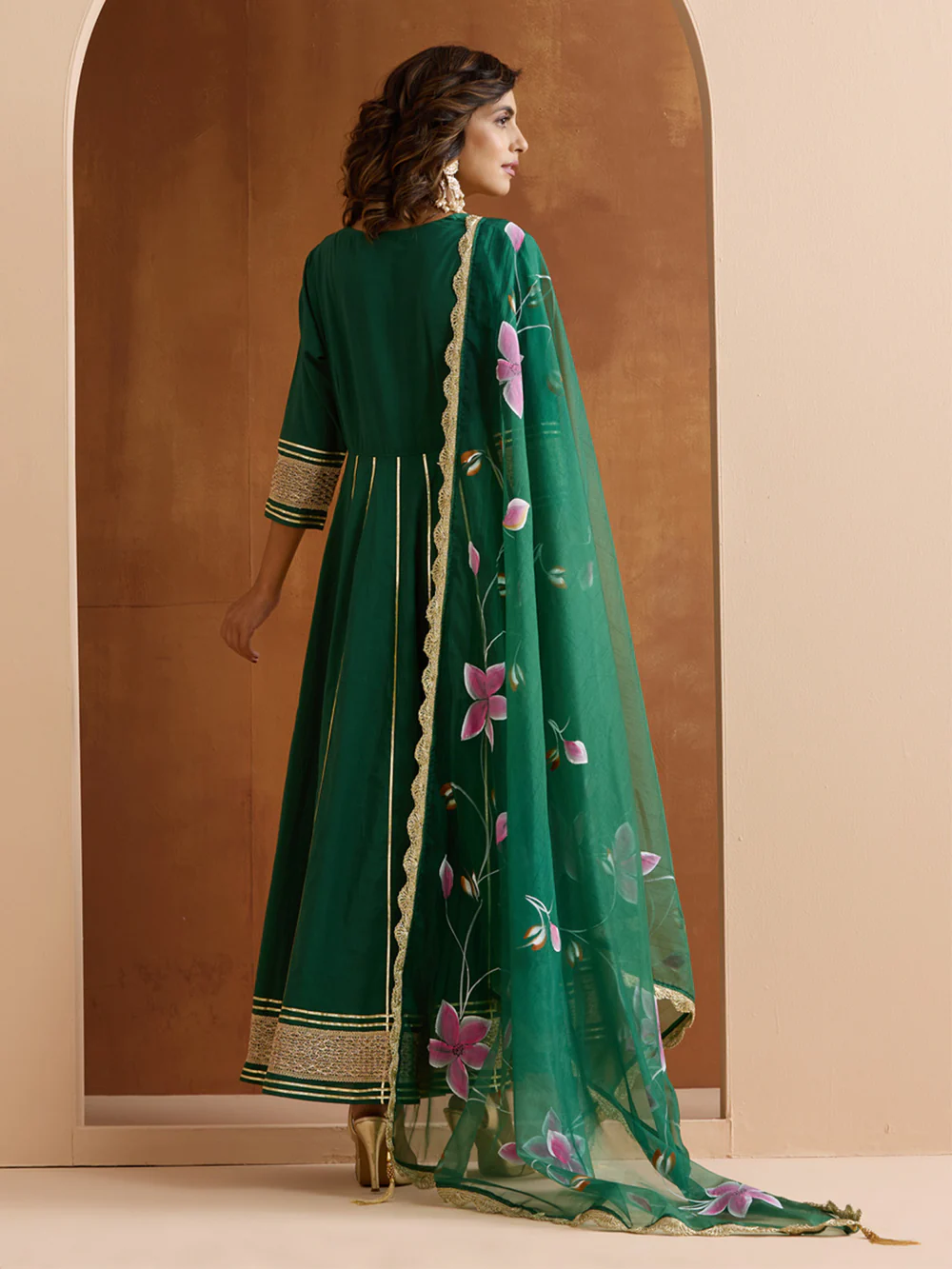 Graceful Green Cotton Blend Zari embroidery Fit And Flare kurta set with hand painted dupatta