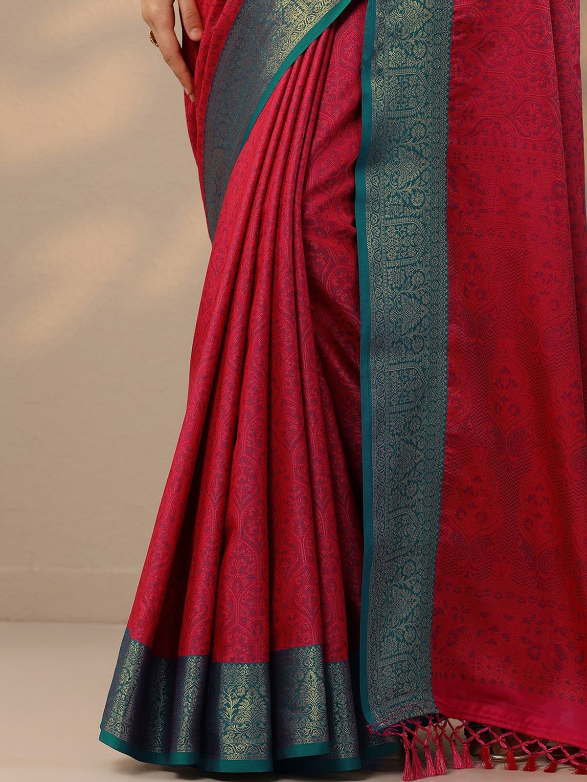 Red Kanjeevaram Silk Blend Saree with Woven Ethnic Motifs aromie
