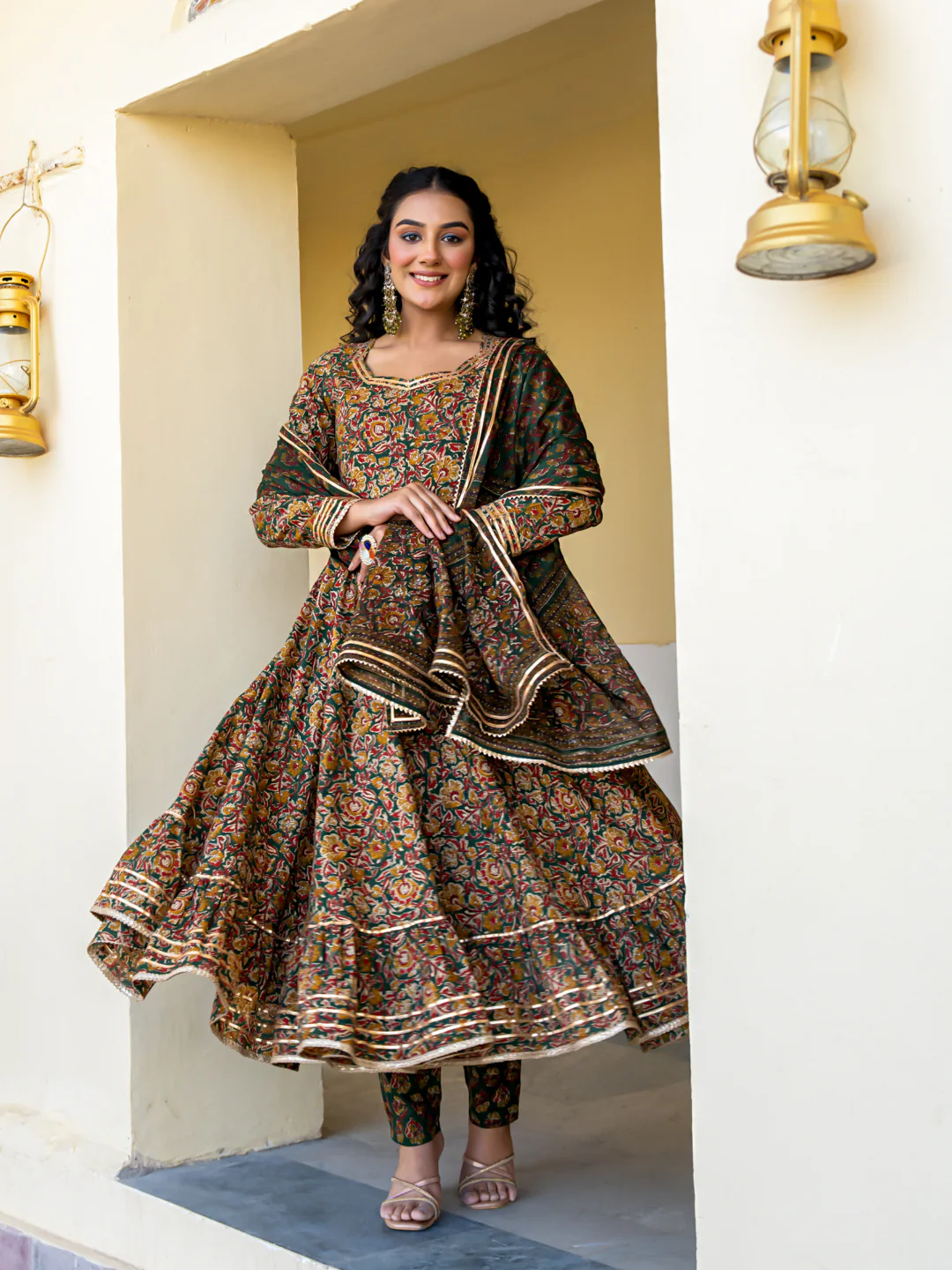 COTTON FRILLED SUIT SET