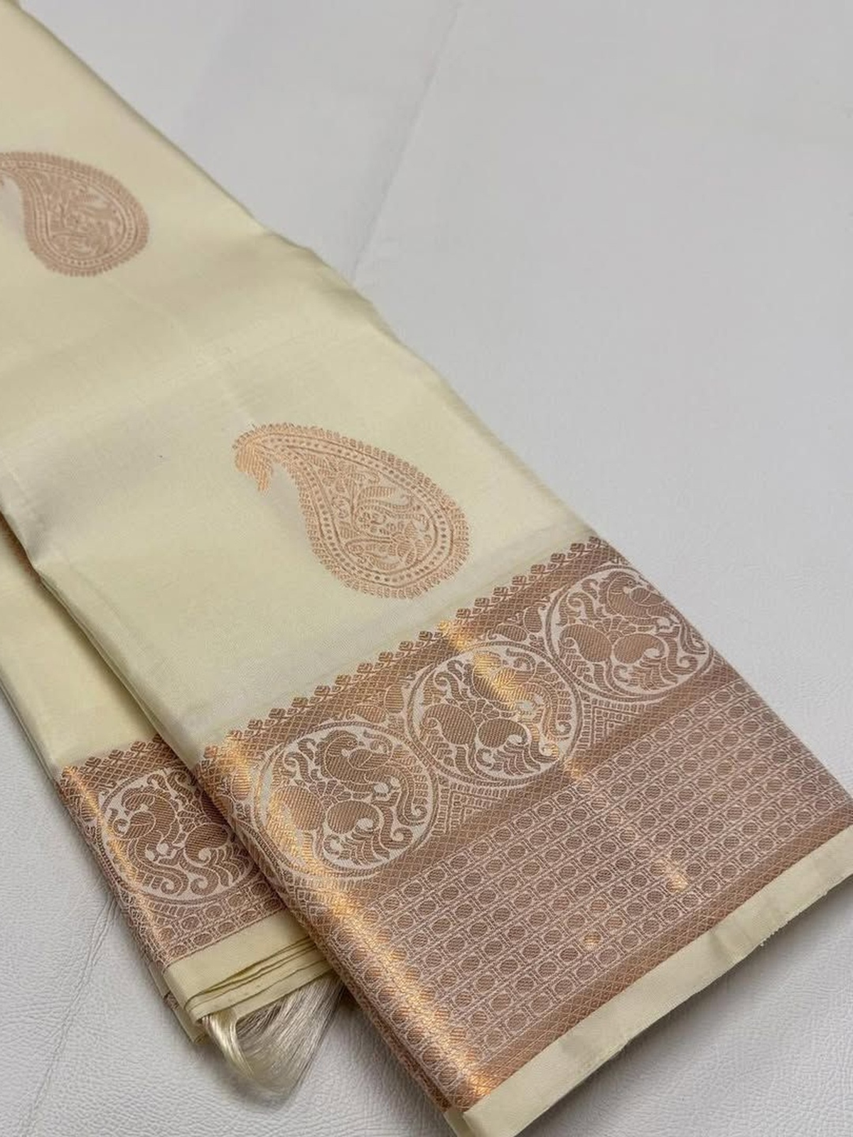 Cream Banarasi Paisley Woven Silk Saree with Zari Border