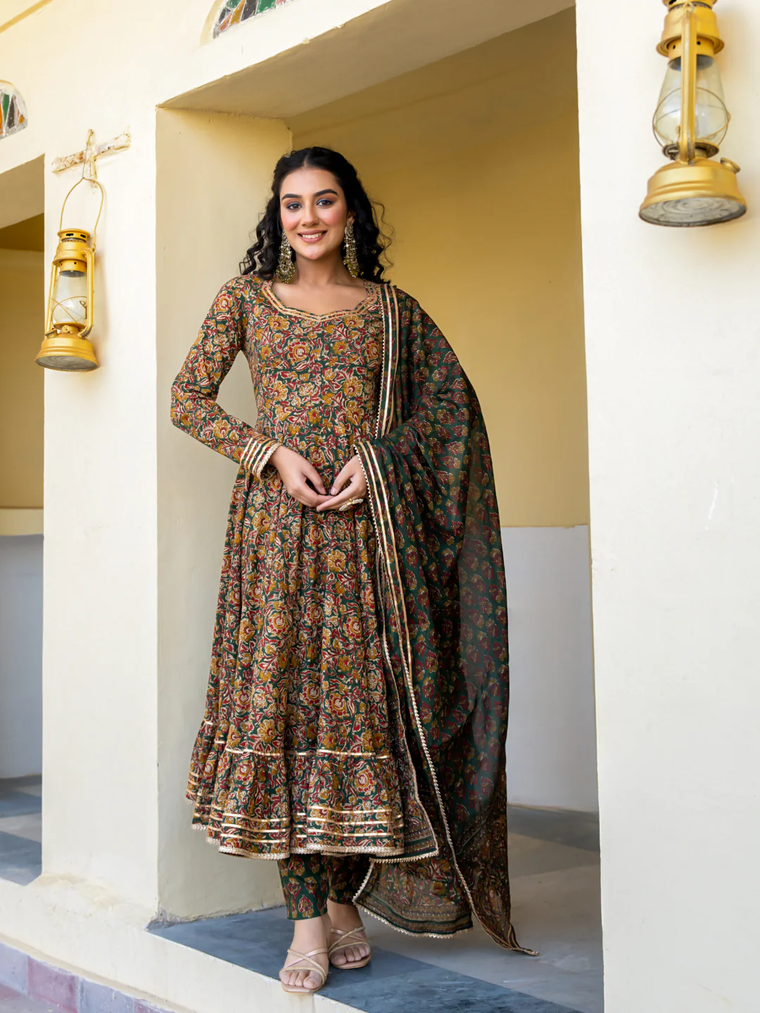COTTON FRILLED SUIT SET