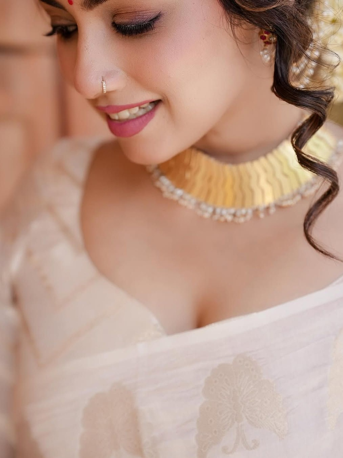 Off White Banarasi Zari Silk Saree with Woven Design Border