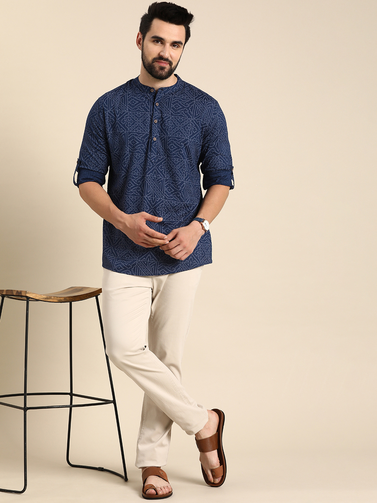 Men’s Navy Blue Geometric Print Cotton Short Kurta AROMIE | Affordable Indian Clothes & Dresses in Canada