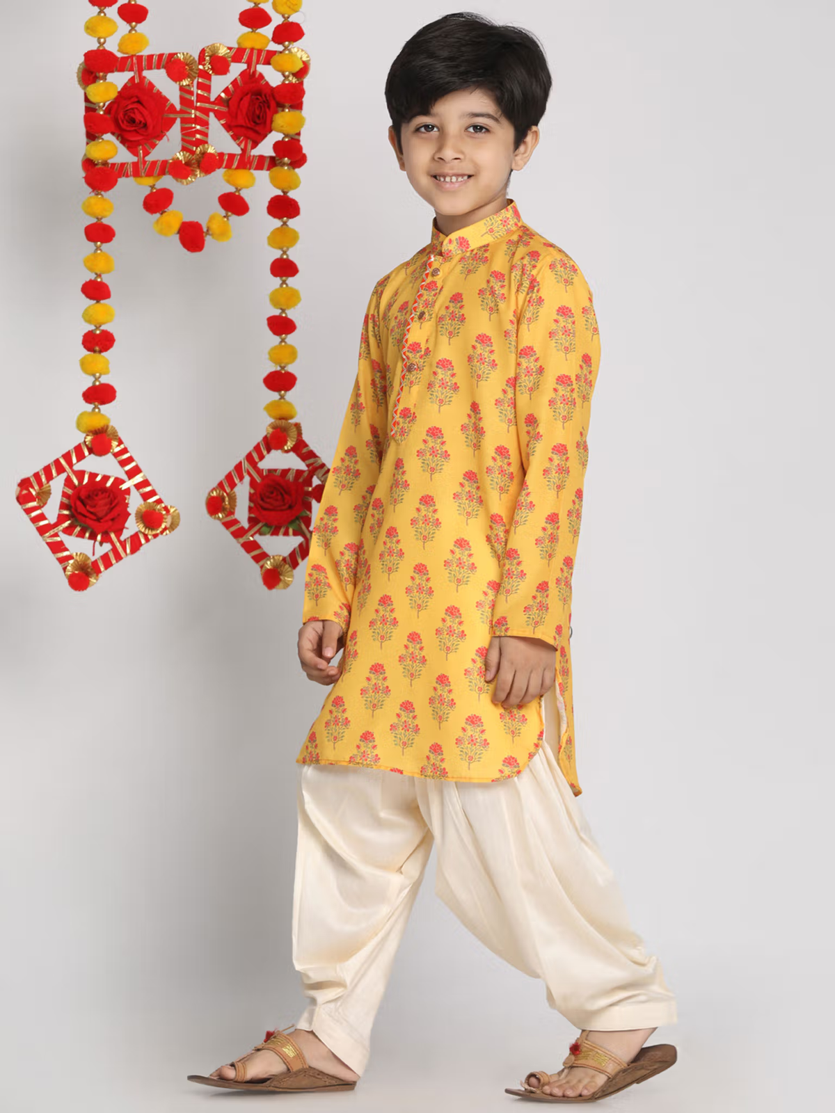 Boys Multicolor-Base-Mustard And Cream Kurta Patiala (Set of 2)