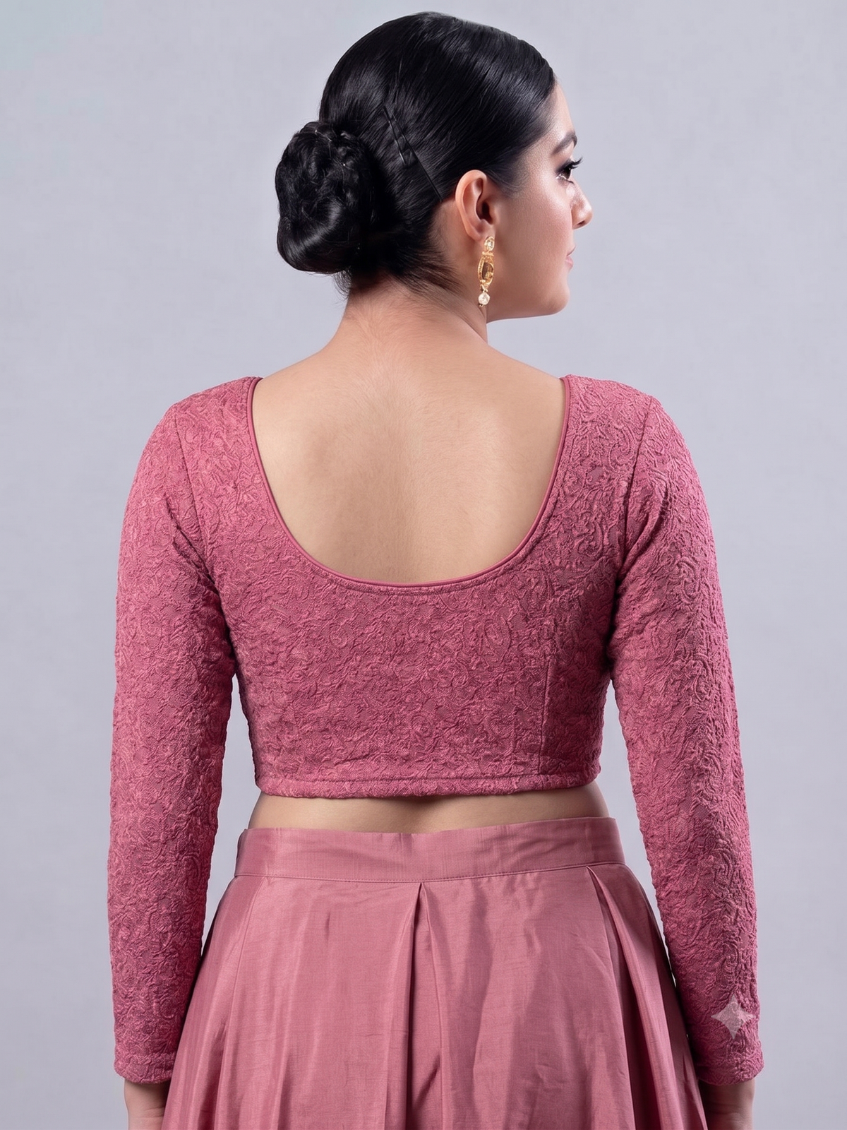 Pink Stretchable Saree full Slv Blouse