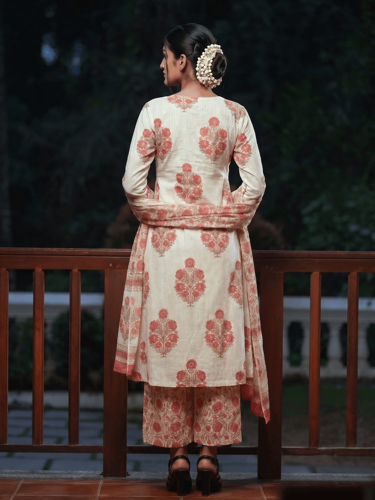 Women’s White Cotton Printed Kurta Palazzo Set with Dupatta aromie