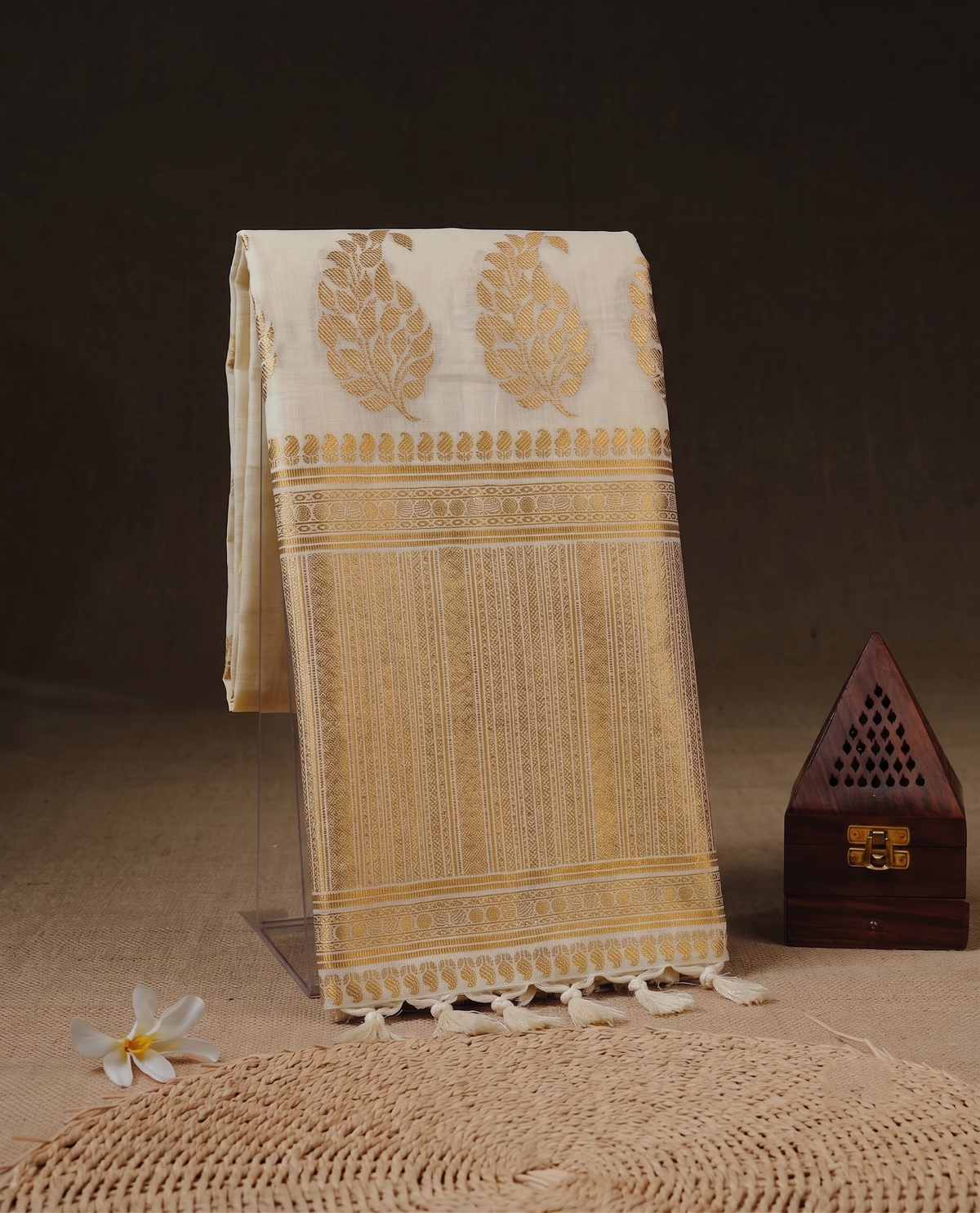 Cream Cotton Kasavu Saree with Multicolour Traditional Floral Motifs