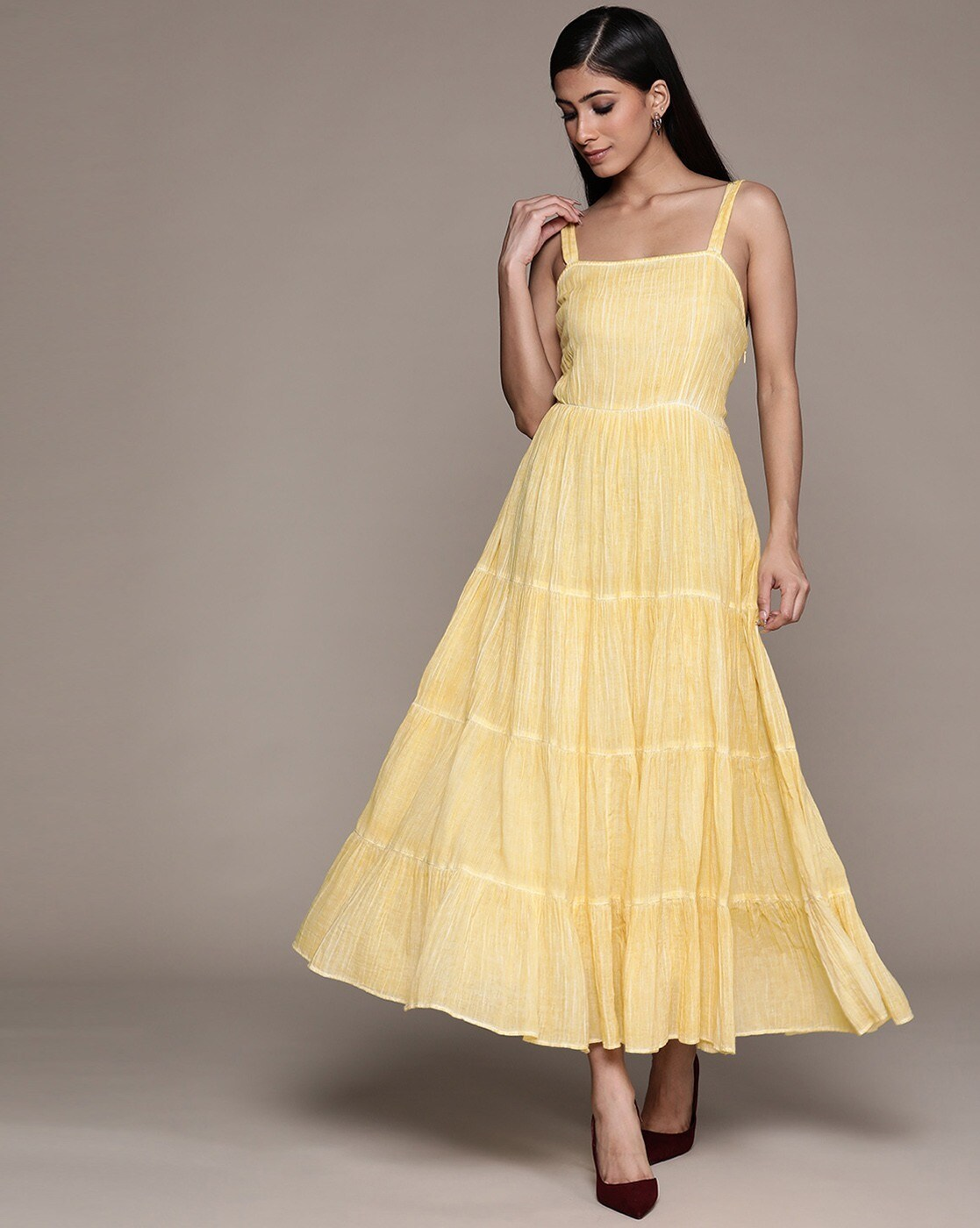 "Fitted sleeveless empire dress in cotton gauze – Indian fashion for women with square neckline"