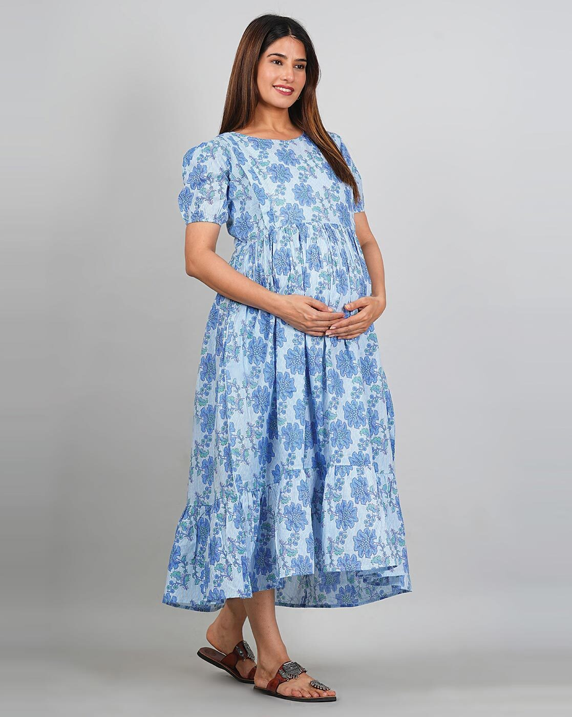 "Women’s cotton maternity dress with round neck – casual Indian pregnancy wear"