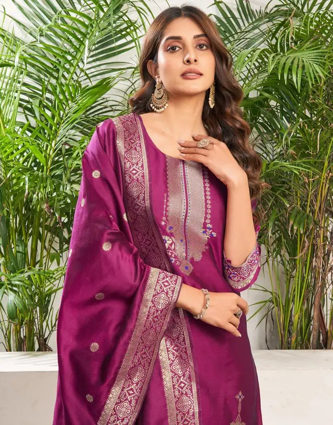 ilk dupatta with golden accents – Traditional Indian wear for weddings