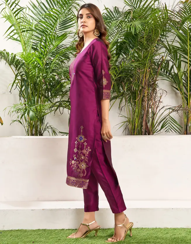 ilk dupatta with golden accents – Traditional Indian wear for weddings