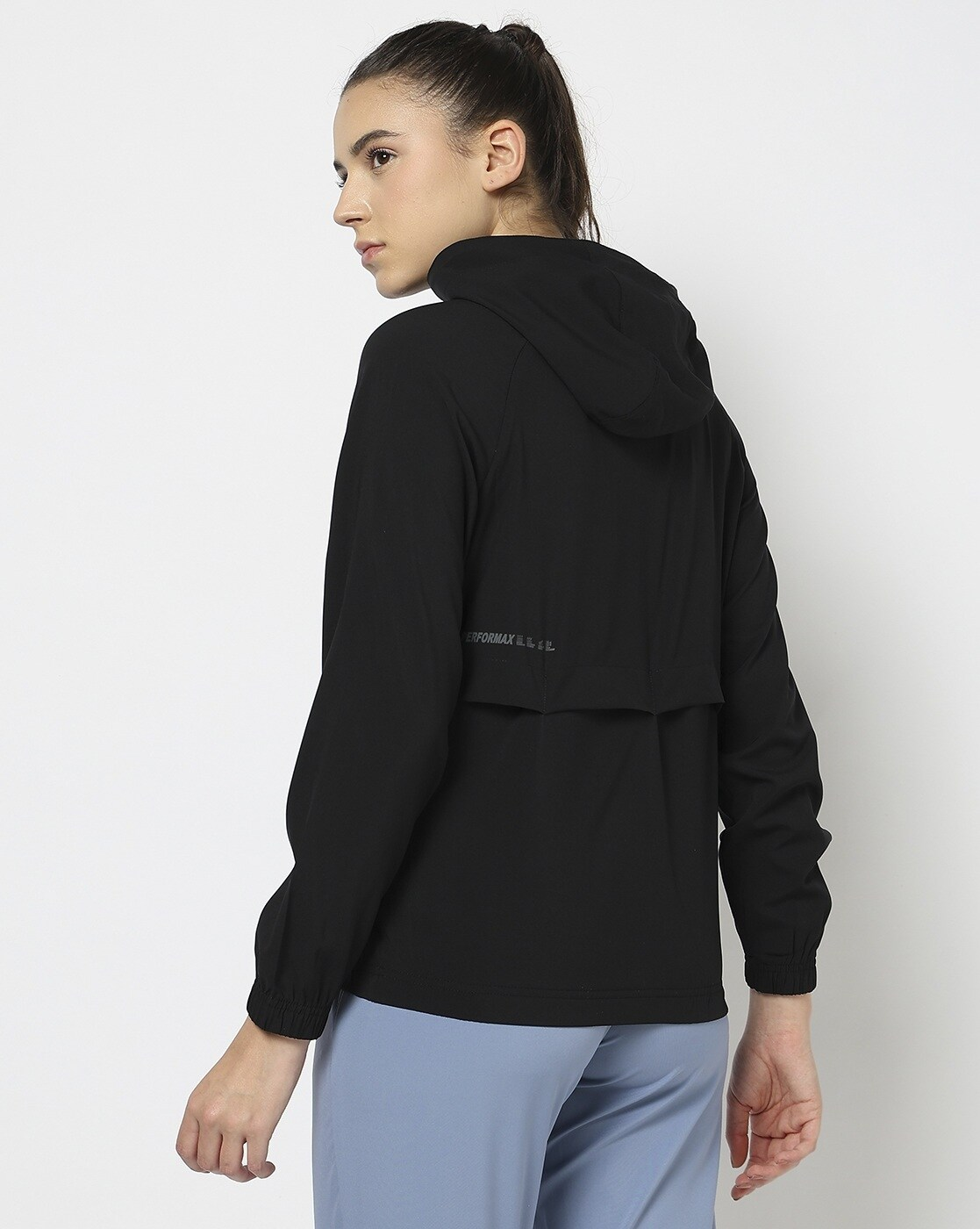 Women’s zip-front hooded fitness jacket – FastDry and breathable