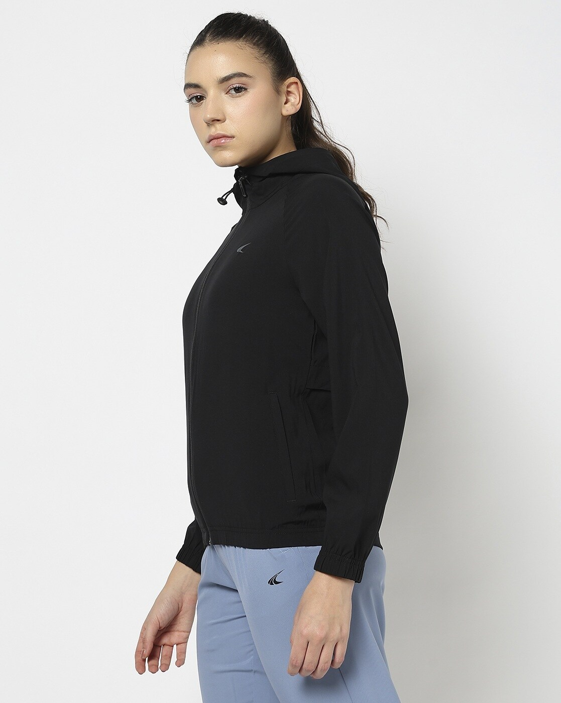 Women’s zip-front hooded fitness jacket – FastDry and breathable