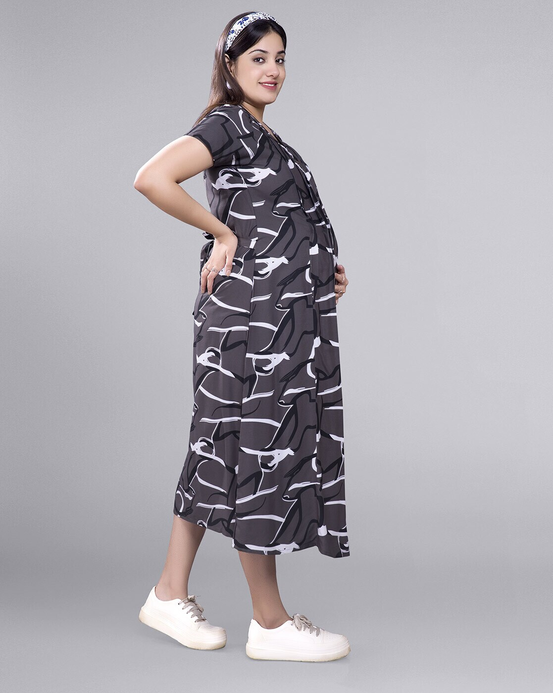"Women’s abstract print maternity dress with round neck and feeding zippers – breathable rayon A-line style"