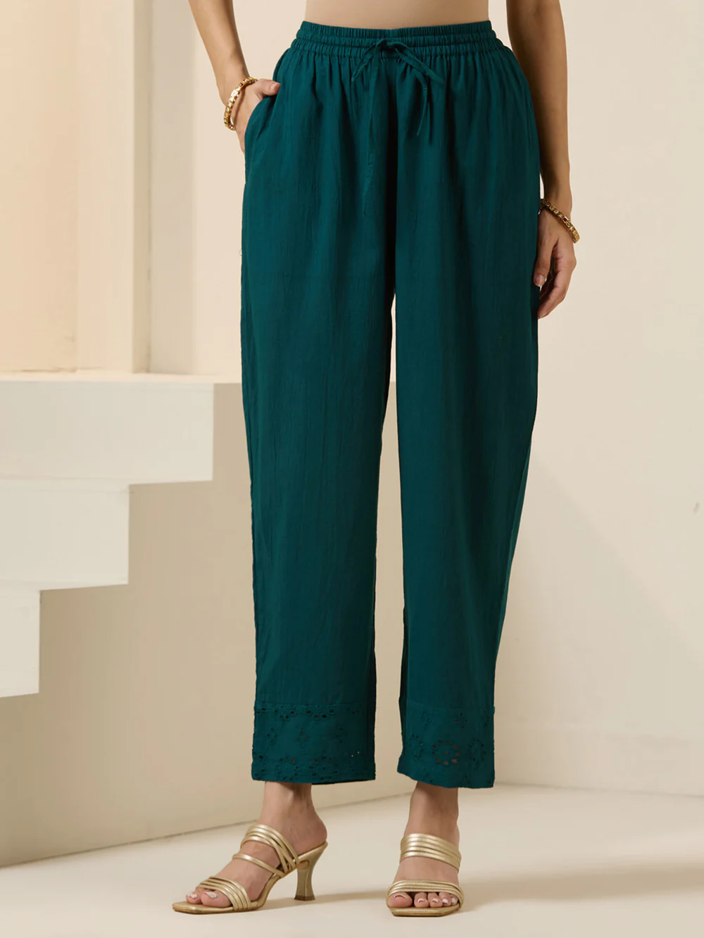 Graceful Green Cotton Blend Schiffli Zari Embroidery Tiered Fit kurta set with dupatta