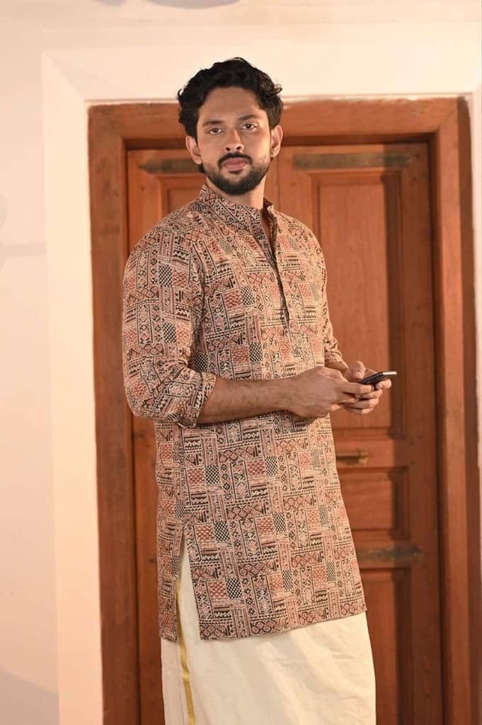 Traditional Festive Kurta for Men AROMIE | Affordable Indian Clothes & Dresses in Canada
