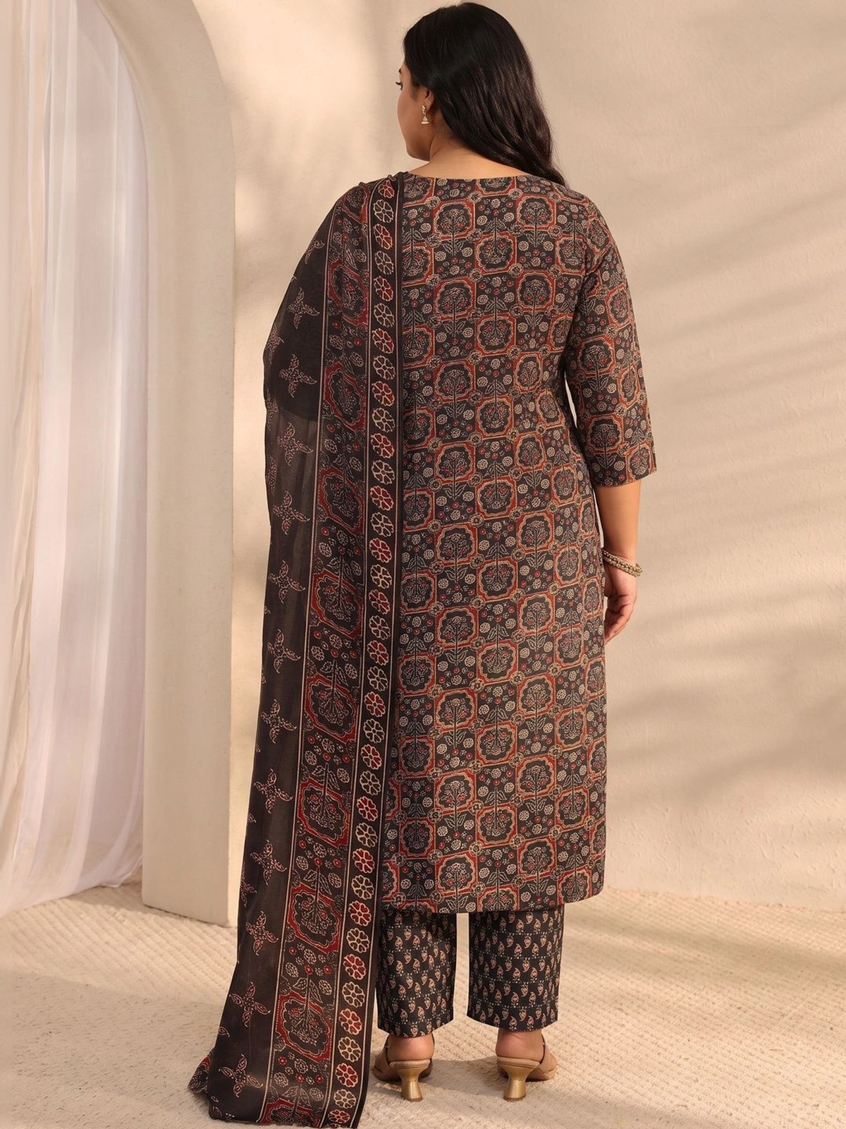 Black Printed Cotton Blend Kurta Set with Trousers & Dupatta aromie